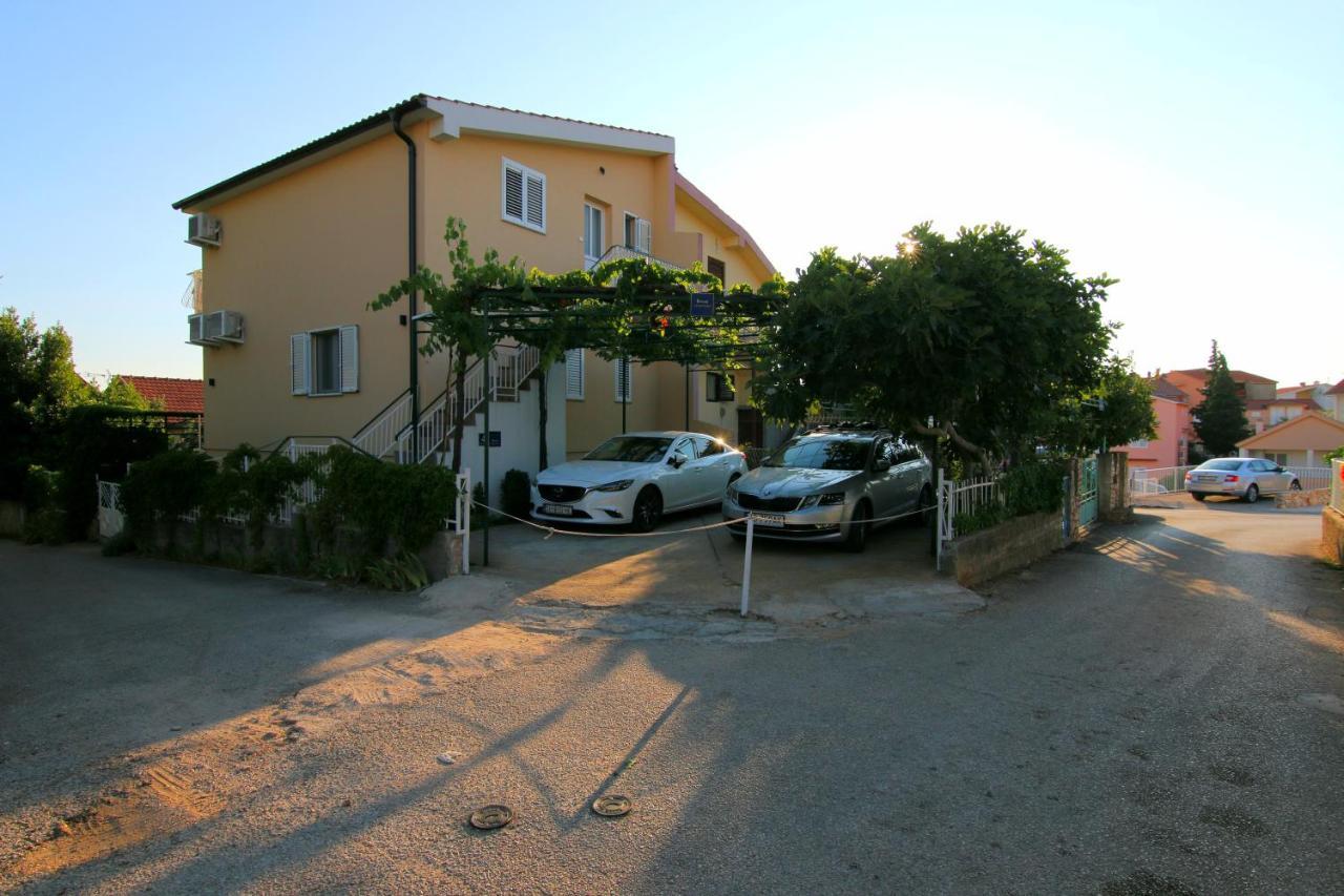 Apartments Tona 扎博里克 外观 照片