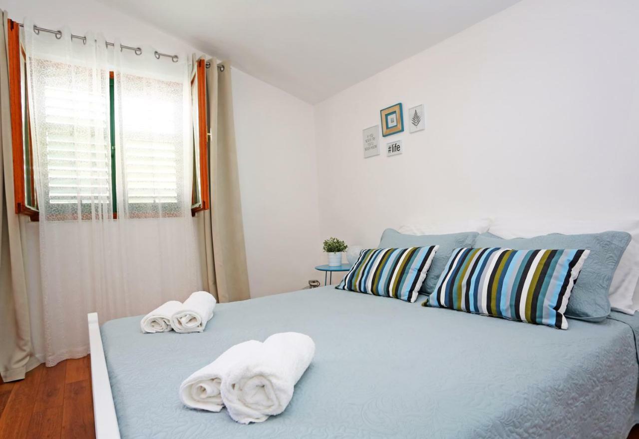 Apartments Tona 扎博里克 外观 照片