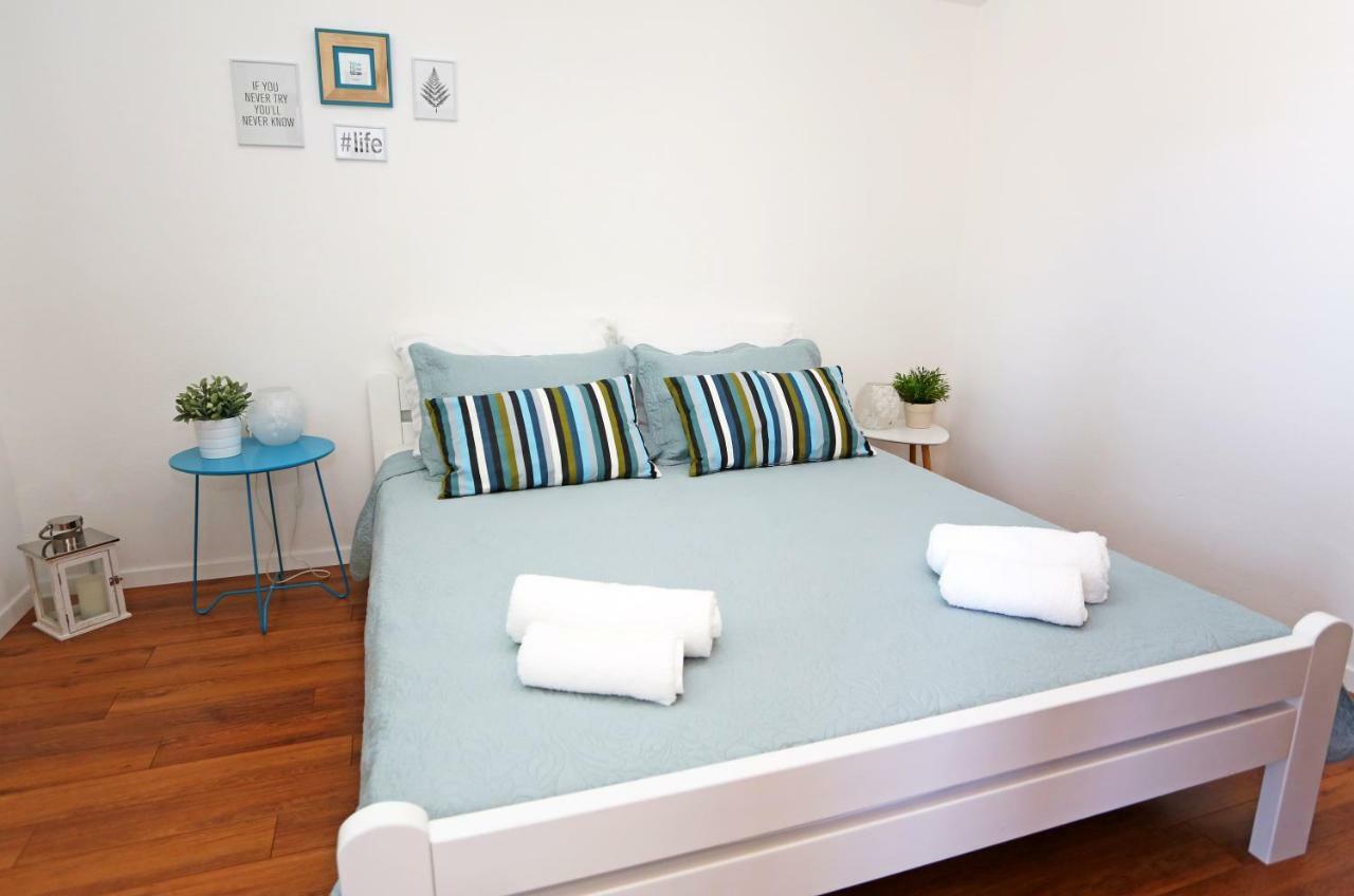 Apartments Tona 扎博里克 外观 照片