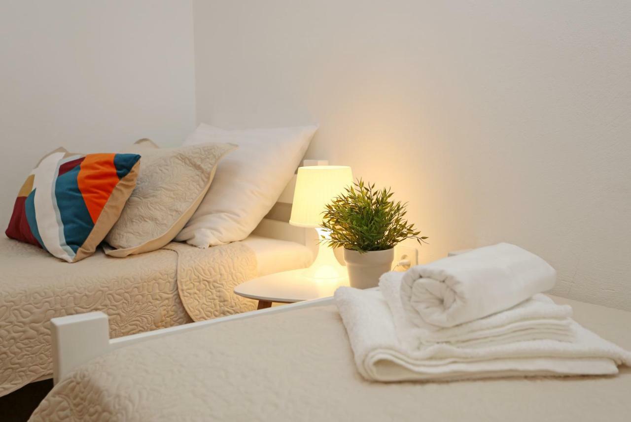 Apartments Tona 扎博里克 外观 照片